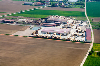 Enregistrement par drone de Niederrœdern dans le département Bas Rhin, France