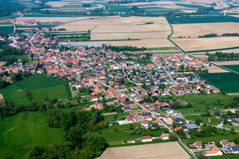 Niederrœdern dans le département Bas Rhin, France depuis l'avion