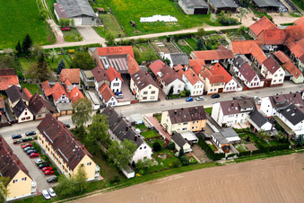 Vue aérienne de Weingut Jung de la rue Saar à Kandel dans le département Rhénanie-Palatinat, Allemagne