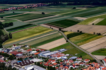 Photographie aérienne de Zone industrielle d'Im Gereut vue de l'est à Hatzenbühl dans le département Rhénanie-Palatinat, Allemagne