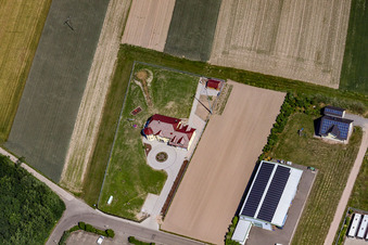 Vue aérienne de En Gereut à Hatzenbühl dans le département Rhénanie-Palatinat, Allemagne