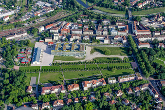 Vue aérienne de Bureau de district à Ludwigsfeste à Rastatt dans le département Bade-Wurtemberg, Allemagne