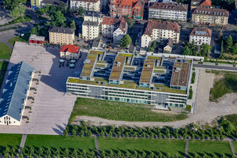 Vue aérienne de Bureau de district au manège et à la Ludwigsfeste à Rastatt dans le département Bade-Wurtemberg, Allemagne