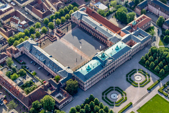 Vue aérienne de Parc du Château Rastatt à Rastatt dans le département Bade-Wurtemberg, Allemagne