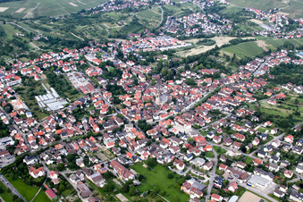 Vue aérienne de Du sud-ouest à le quartier Steinbach in Baden-Baden dans le département Bade-Wurtemberg, Allemagne