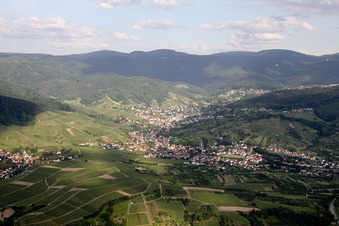 Vue aérienne de Quartier Liehenbach in Bühlertal dans le département Bade-Wurtemberg, Allemagne