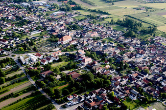 Vue aérienne de Rue du village de Horseraifort à le quartier Urloffen in Appenweier dans le département Bade-Wurtemberg, Allemagne