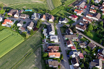 Vue aérienne de Gartenstr à le quartier Sand in Willstätt dans le département Bade-Wurtemberg, Allemagne