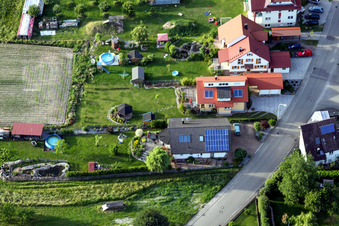 Vue aérienne de Rue Eichhof à le quartier Sand in Willstätt dans le département Bade-Wurtemberg, Allemagne
