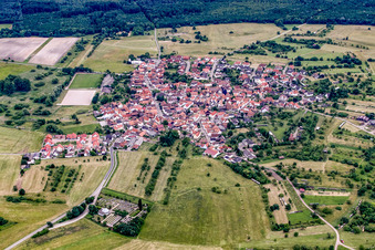 Vue aérienne de Du nord à le quartier Büchelberg in Wörth am Rhein dans le département Rhénanie-Palatinat, Allemagne