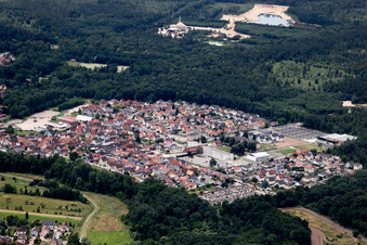 Vue aérienne de Soufflenheim dans le département Bas Rhin, France
