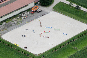 Vue aérienne de Crêperie à le quartier Holzhausen in Rheinau dans le département Bade-Wurtemberg, Allemagne
