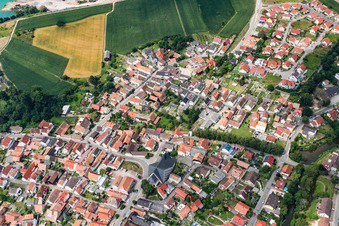 Vue oblique de Sainte-Gertrude, rue Lower Main à Leimersheim dans le département Rhénanie-Palatinat, Allemagne