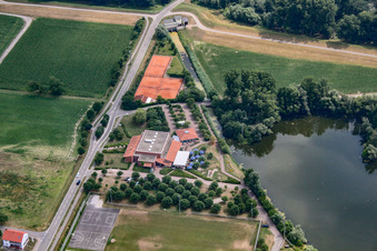 Vue aérienne de TC 1963 eV Leimersheim à Leimersheim dans le département Rhénanie-Palatinat, Allemagne