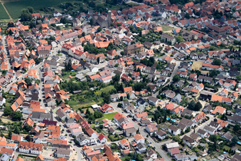 Vue aérienne de Aperçu de l'emplacement à le quartier Sankt Leon in St. Leon-Rot dans le département Bade-Wurtemberg, Allemagne