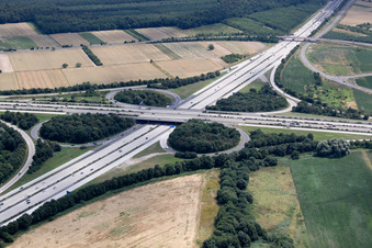 Photographie aérienne de Jonction d'autoroutes Walldorf A6 et A5 à le quartier Rot in St. Leon-Rot dans le département Bade-Wurtemberg, Allemagne