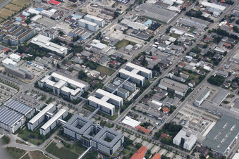 Vue aérienne de Parc industriel avec SAP SE à Walldorf dans le département Bade-Wurtemberg, Allemagne