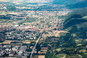 Vue aérienne de Du sud à le quartier Rohrbach in Heidelberg dans le département Bade-Wurtemberg, Allemagne