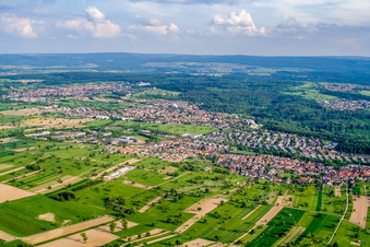 Vue aérienne de Du nord à le quartier Busenbach in Waldbronn dans le département Bade-Wurtemberg, Allemagne