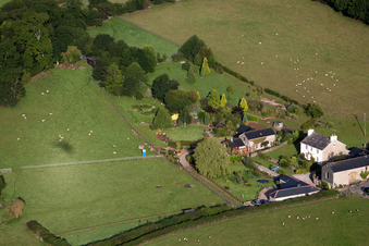Vue aérienne de Denbury dans le département Angleterre, Grande Bretagne