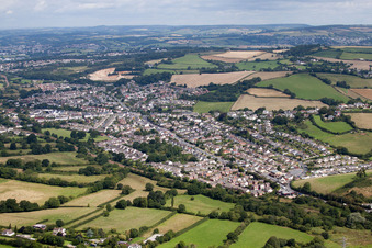Kingskerswell dans le département Angleterre, Grande Bretagne du point de vue du drone