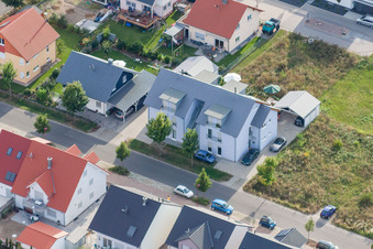 Vue aérienne de Dans la dentition en pierre à Rheinzabern dans le département Rhénanie-Palatinat, Allemagne