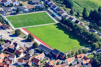 Vue aérienne de Terrain de football du TSG à Jockgrim dans le département Rhénanie-Palatinat, Allemagne