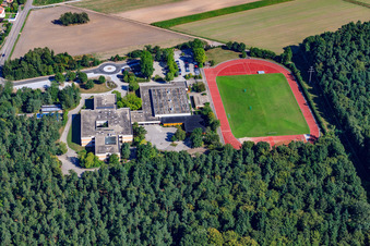 Vue aérienne de École Römerbad, salle de sport et place Römerbad à Rheinzabern dans le département Rhénanie-Palatinat, Allemagne