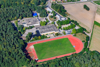Vue aérienne de École Römerbad, salle de sport et place Römerbad à Rheinzabern dans le département Rhénanie-Palatinat, Allemagne