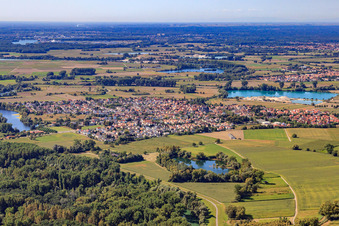 Vue aérienne de Vue de la ville depuis le nord-est à Leimersheim dans le département Rhénanie-Palatinat, Allemagne