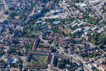 Vue aérienne de Rue de Strasbourg à Offenburg dans le département Bade-Wurtemberg, Allemagne