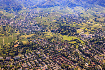 Vue aérienne de District Est jusqu'à Zell-Weierbach à Offenburg dans le département Bade-Wurtemberg, Allemagne