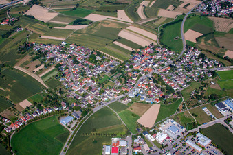 Vue aérienne de Du sud-est à le quartier Waltersweier in Offenburg dans le département Bade-Wurtemberg, Allemagne