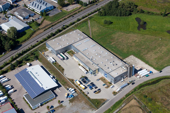 Vue aérienne de Domaine industriel et création d'entreprise avec W. Armbruster Teigwarenfabrik GmbH à le quartier Sand in Willstätt dans le département Bade-Wurtemberg, Allemagne