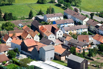 Brehmstr à le quartier Minderslachen in Kandel dans le département Rhénanie-Palatinat, Allemagne vue d'en haut