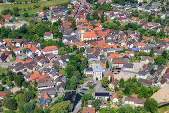 Vue aérienne de Rue principale à Willstätt dans le département Bade-Wurtemberg, Allemagne