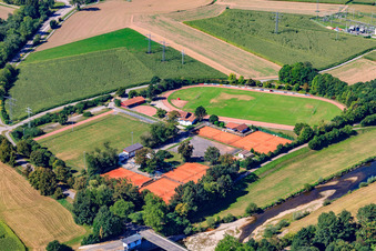 Vue aérienne de Tennis Club Rosengarten Willstätt eV à Willstätt dans le département Bade-Wurtemberg, Allemagne