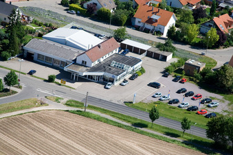 Vue aérienne de VW Kunisch à le quartier Minderslachen in Kandel dans le département Rhénanie-Palatinat, Allemagne