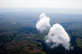 Rott dans le département Bas Rhin, France vu d'un drone
