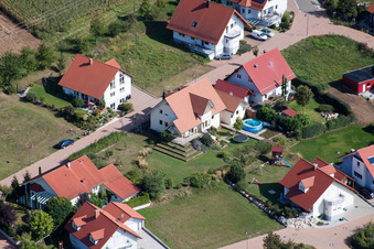 Au four à Freckenfeld dans le département Rhénanie-Palatinat, Allemagne hors des airs