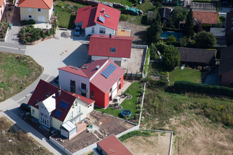 Vue d'oiseau de Sur la haute piste à Kandel dans le département Rhénanie-Palatinat, Allemagne
