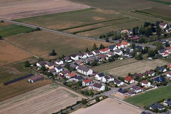Ringstr à le quartier Hayna in Herxheim bei Landau dans le département Rhénanie-Palatinat, Allemagne d'en haut