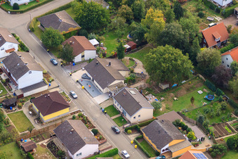 Vue aérienne de Dans le jardin du moulin depuis le nord-ouest à Eppelsheim dans le département Rhénanie-Palatinat, Allemagne