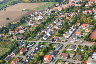 Vue aérienne de Schillerstraße depuis le nord-est à Eppelsheim dans le département Rhénanie-Palatinat, Allemagne