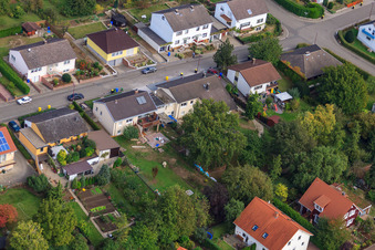 Vue aérienne de Dans le jardin du moulin depuis le sud-ouest à Eppelsheim dans le département Rhénanie-Palatinat, Allemagne