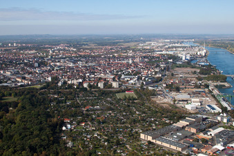 Vue aérienne de Dans les jardins de Waag à Worms dans le département Rhénanie-Palatinat, Allemagne