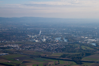 Vue aérienne de Du nord à le quartier Sandhofen in Mannheim dans le département Bade-Wurtemberg, Allemagne