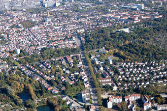 Vue aérienne de Rue Stern à le quartier Friesenheim in Ludwigshafen am Rhein dans le département Rhénanie-Palatinat, Allemagne