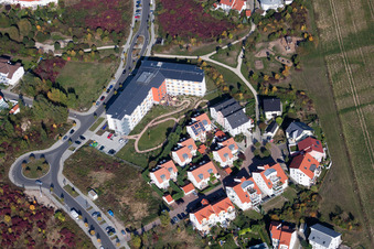 Vue aérienne de Maison de retraite DRK In der Melm à le quartier Oggersheim in Ludwigshafen am Rhein dans le département Rhénanie-Palatinat, Allemagne