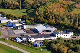 Vue aérienne de ASW Aeroservice Worms à Worms dans le département Rhénanie-Palatinat, Allemagne